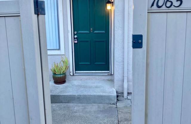 Nice 2/1.5 Meadow Pines Townhouse  - 1065 Copeland Creek Gallery 4