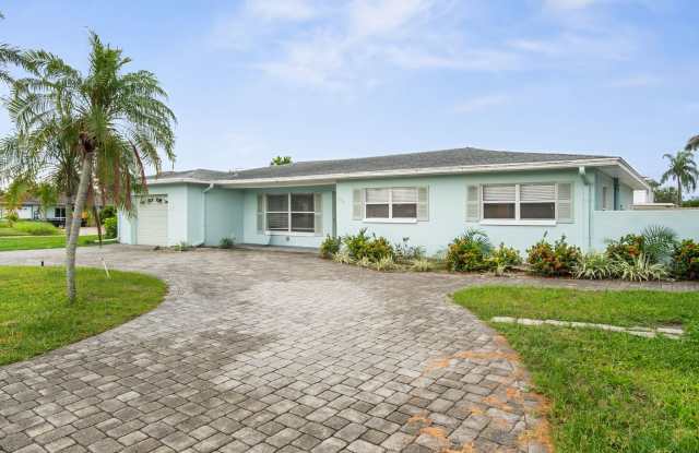 3bed/2bath Home Off Treasure Island Causeway, Unbeatable Location!! photos photos