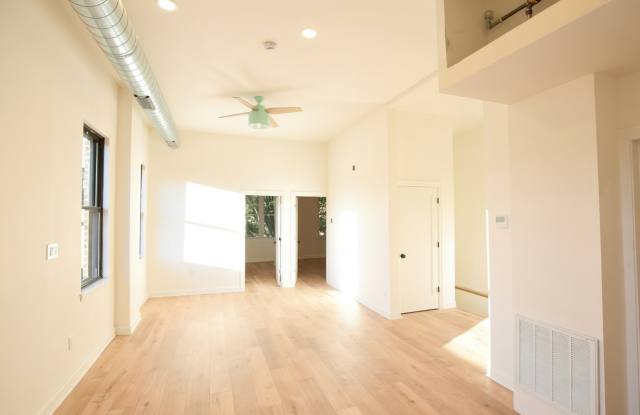 1077 W Polk St Gallery 1