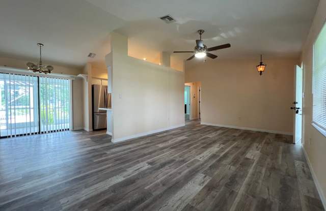 ANNUAL, UNFURNISHED * POOL * CANAL ** AVAIL 10/15/26 * 3 BEDS/2 BATHS * $1,925/month Gallery 4