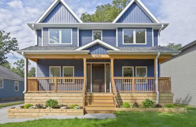 4206 Forest Avenue photos photos