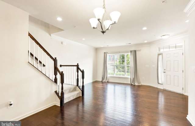 43229 THOROUGHFARE GAP TERRACE Gallery 3
