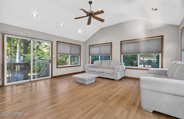 187 Elmwood Road Gallery 4