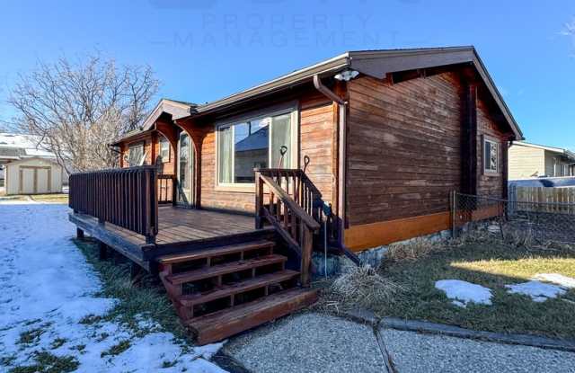 Cozy 2 bed/ 1 bath- Dog Friendly House photos photos