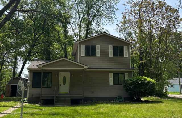 FRESHLY PAINTED, UPDATED BEAUTIFUL 3 BEDROOM/2 BATH HOUSE photos photos