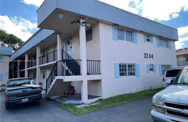 2244 Madison St photos photos