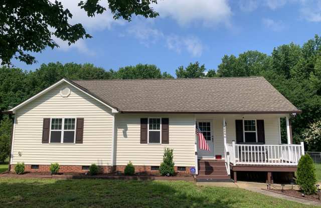Fantastic Renovated Raleigh Ranch, With Amazing Exterior Features! photos photos