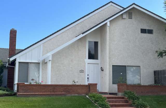 489 Mariposa Dr Gallery 2