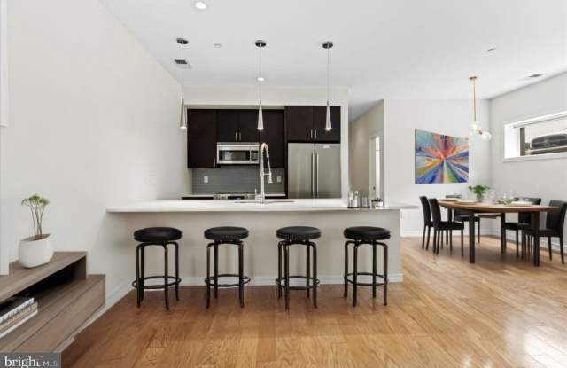 1032 OTIS Street NE unit: G01 photos photos