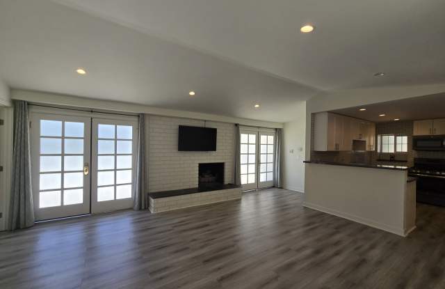 202 Bentley Circle Gallery 1