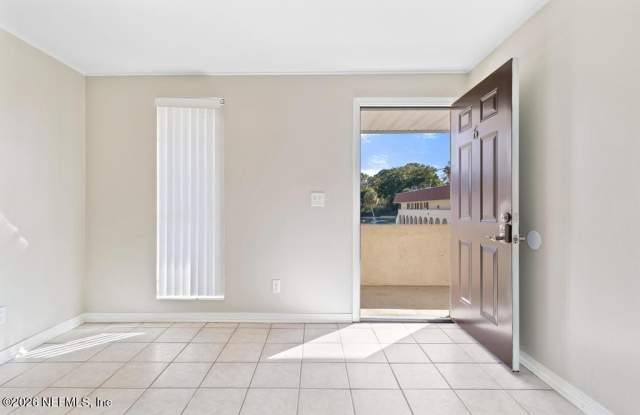 1618 EL CAMINO Road Gallery 2