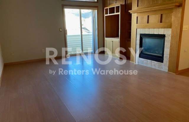 Available now - Spacious 2 Bedroom 2 Bath Townhome in Woodbury photos photos