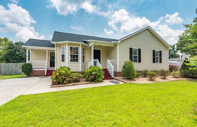 Beautiful Ranch Home with Large Fenced in Yard - Willow Spring - Available July 1st! photos photos