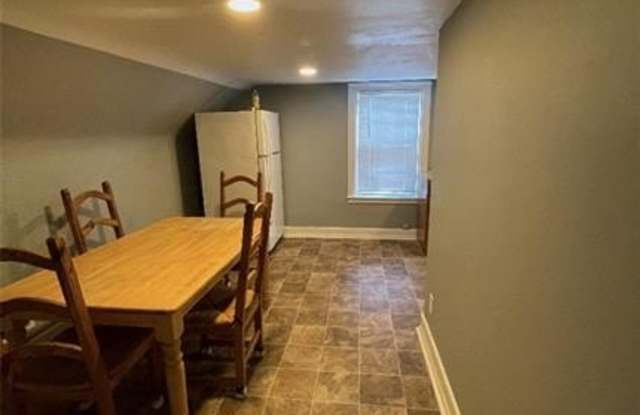 3541 Chesapeake Boulevard Gallery 4