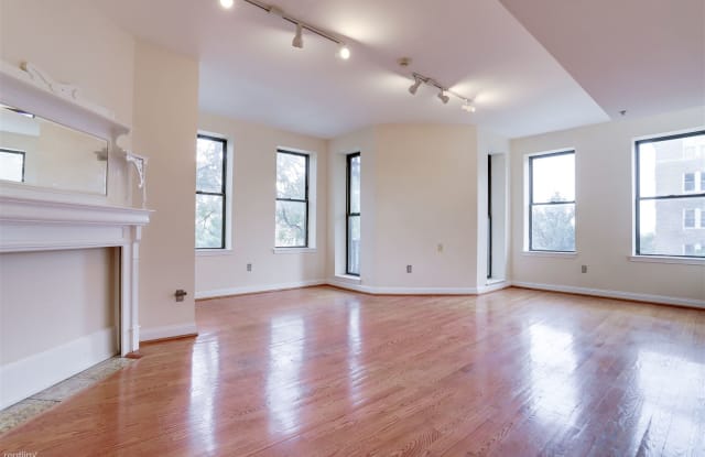 1303 Clifton St NW - 1303 Clifton Street Northwest, Washington, DC 20009