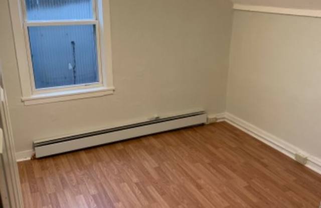 73 Meadow ST. Gallery 2