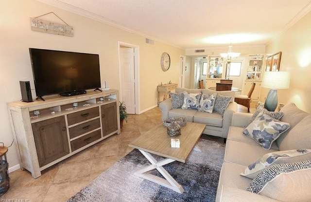 820 Ketch Dr unit: 2 photos photos