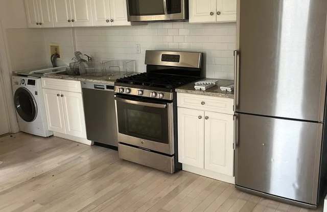 666 W 188th St Apt 6D - 666 West 188th Street, New York City, NY 10040