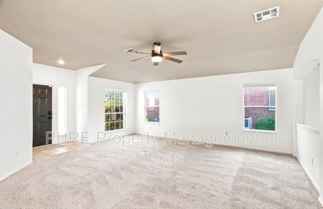 3232 Clinton Pl Gallery 4