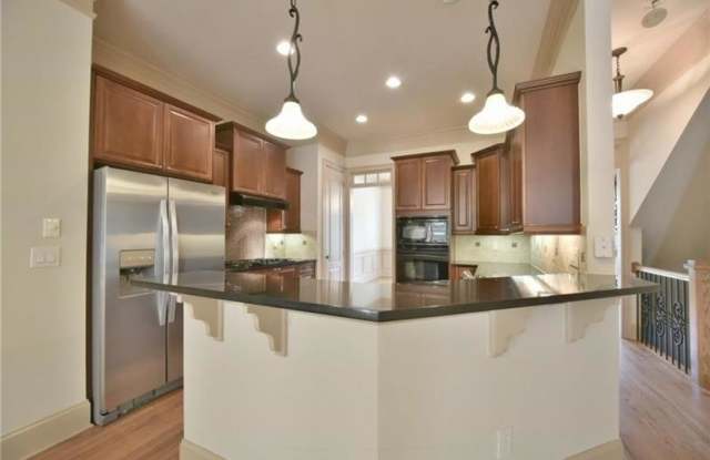 909 Persimmon Point Gallery 4