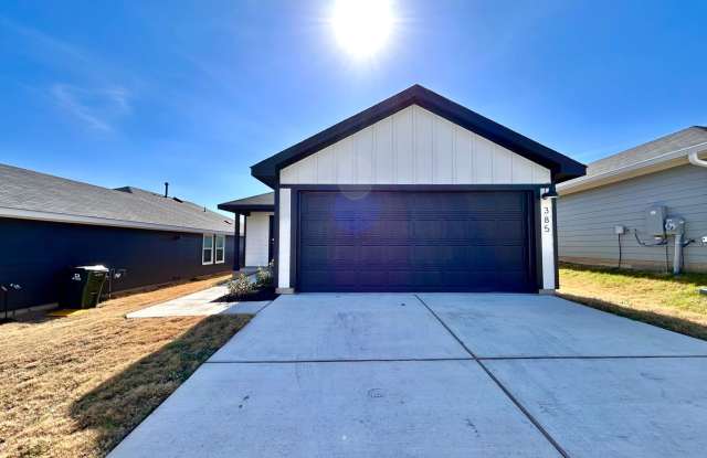 Inviting 3 Bed / 2 Bath Home – Fenced Yard, Washer/Dryer Included photos photos