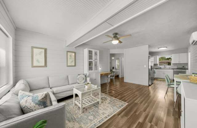 5608 Sunset Ave photos photos