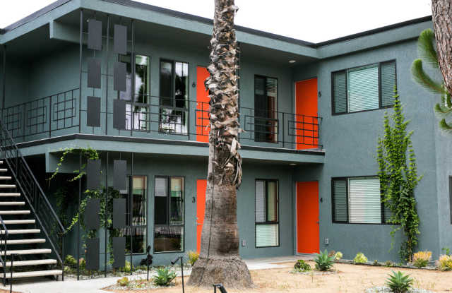 2716 La Brea photos photos