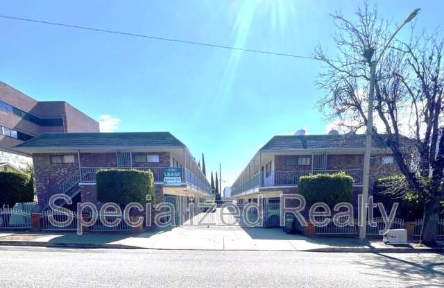 336 E. Providencia Ave photos photos