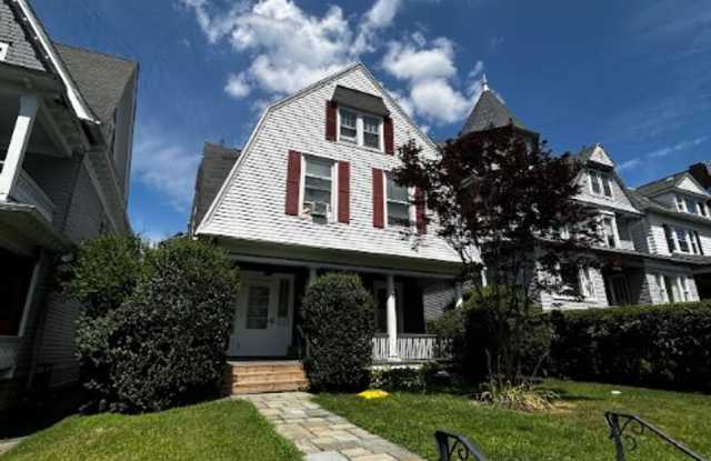 217 Arthur Avenue Gallery 1