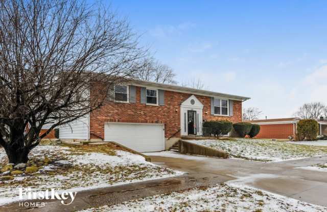 542 Longwood Drive Gallery 2