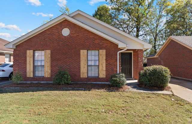 Spacious 3BR/2BA Home In Montgomery, AL photos photos