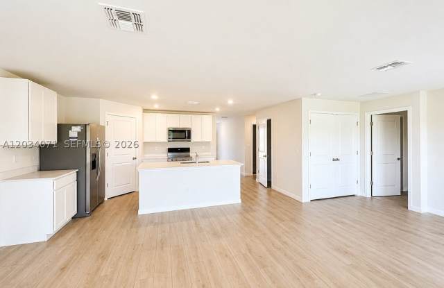 544 Ilaria Ct Gallery 3