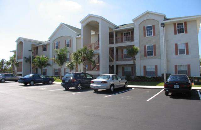 Condominium for Rent in Cape Coral. 2bed/2bath . Zip code 33990 photos photos