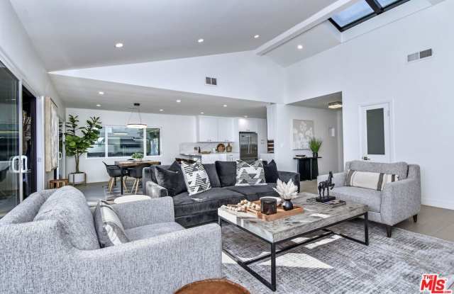 4512 Libbit Ave photos photos