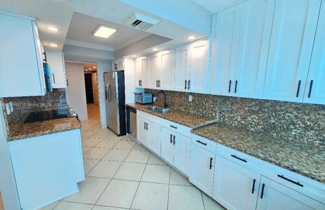 18041 Biscayne Blvd photos photos