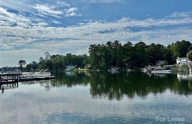350 Lakeshore Drive photos photos