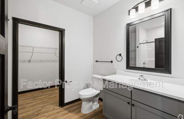 2090 Carlson Dr. Gallery 4