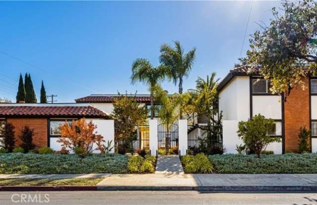 201 E 16th Street photos photos