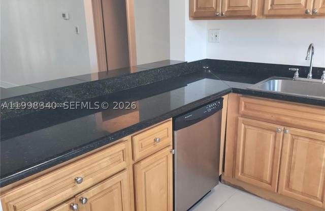 8059 SW 21 CT Gallery 4