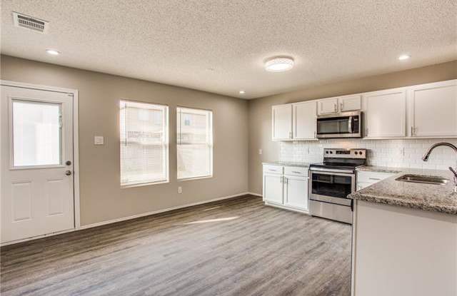 14830 Bridle Bend Drive Gallery 4