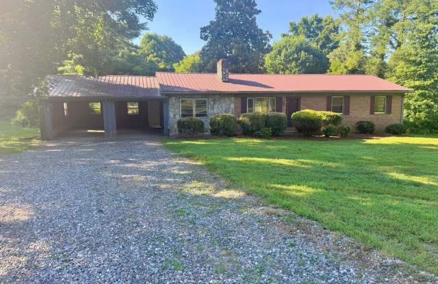 Rural Statesville - 3BR/1BA + Carport  Full Basement photos photos
