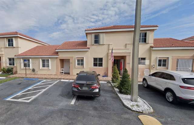 330 NW 114th Ave photos photos