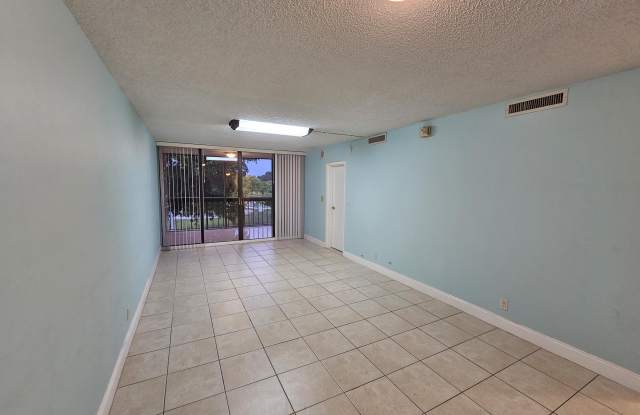 8441 Forest Hills Drive Gallery 2