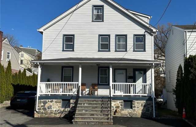 37 Gerry Street - 37 Gerry Street, Greenwich, CT 06830