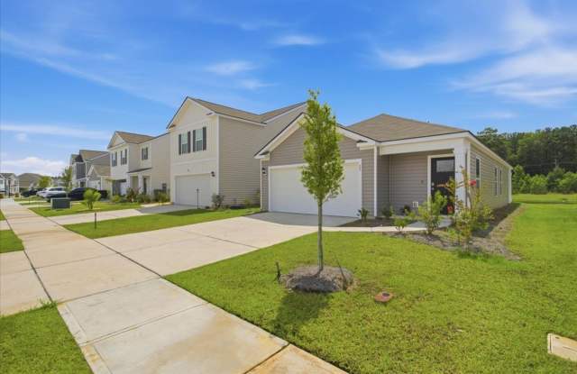 3 Bedrooms | 2 Bathrooms | 2-Car Garage | Pet Friendly photos photos