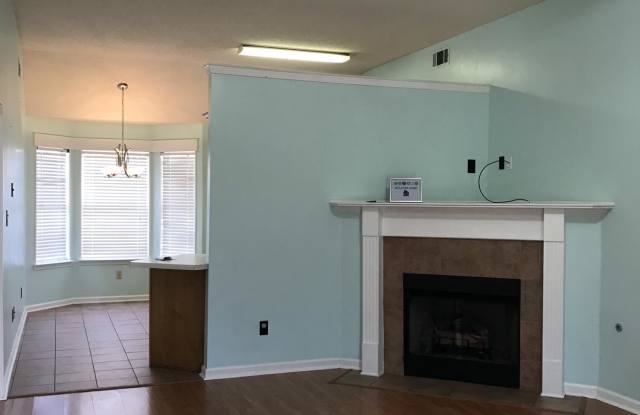 8373 Clubview Drive Gallery 4
