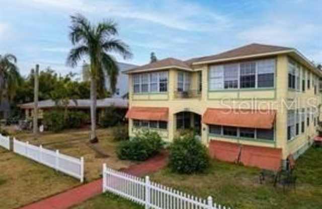 460 15TH AVENUE N photos photos