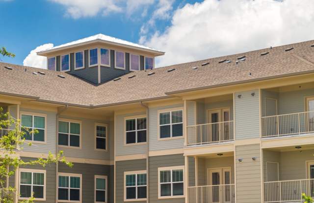 The Villages at Ben White - Senior Housing Gallery 2