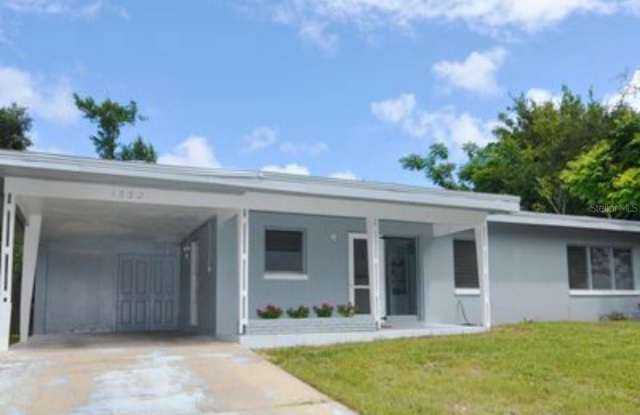 1332 HILLCREST Drive Gallery 2