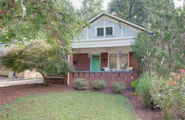 952 Woodland Avenue SE Gallery 4